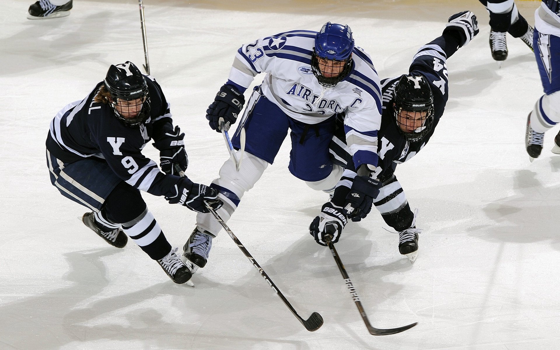 Leyu Sports (乐鱼体育)-“胡利安·门德斯：阿根廷美洲狮队的新兴力量，未来闪耀”